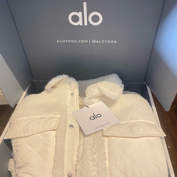 ALO Yoga Cream Teddy Jacket - Picture 3 of 3